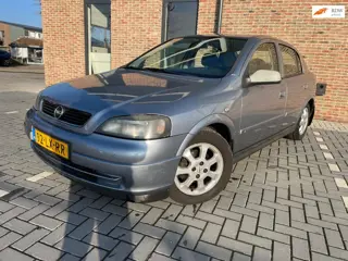 Opel Astra 1.6 Njoy