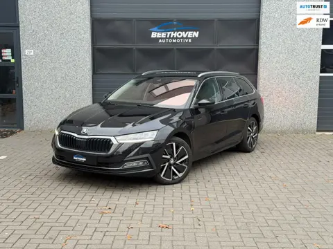 Skoda Octavia Combi 1.4 TSI iV PHEV Keyless Camera