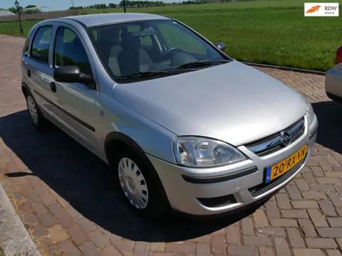Opel Corsa 1.2-16V Essentia ** MARGE AUTO **
