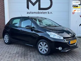 Peugeot 208 1.2 VTi Envy - Trekhaak -Navi-Cruise-Climate-PDC