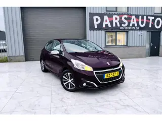 Peugeot 208 1.2 PureTech Allure Luxe Uitvoering carplay/Cam/Cruise/