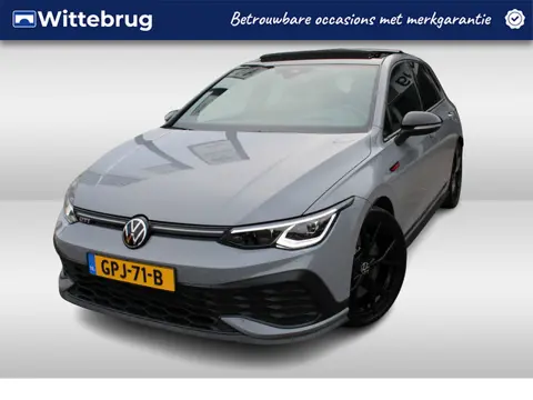 Volkswagen Golf 2.0 TSI 300pk GTI DSG Automaat Black Style / Panorama dak / LM 19 inch / Navigatie P