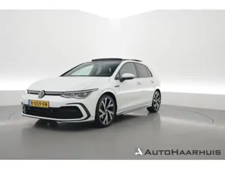 Volkswagen Golf 1.5 eTSI R-Line DSG | Pano | Harman Kardon | Stoel- Stuurverw. | Apple CarPlay | IQ.