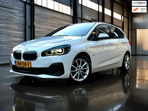 BMW 2-serie Active Tourer 225xe iPerformance eDrive Edition Navi_Cruise_LEDStoelverw