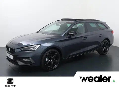 SEAT Leon FR Business 1.5 TSI eHybrid 150kW / 204pk DSG | Black Pack | Panoramadak | LED Matrix |