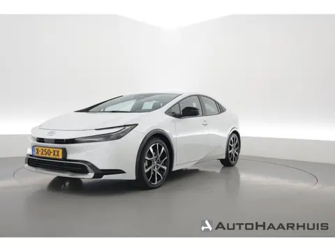 Toyota Prius 2.0 Plug-in Executive - Orig. NL | Dig. Cockpit | Adapt. Cruise | Stoel-Stuurverw. | Na