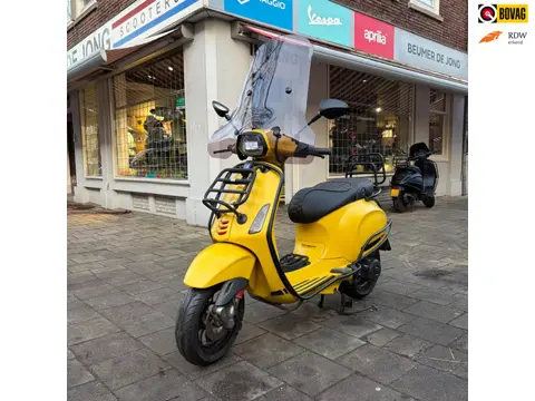 Vespa Bromscooter Sprint 4T Sport