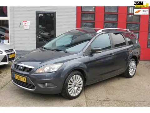 Ford Focus Wagon 2.0 Titanium € 799,- EXPORT