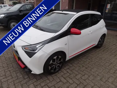 Toyota Aygo 1.0 VVT-i x-first cabriodak (bj 2018)