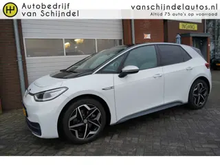 Volkswagen ID.3 FIRST PLUS 58KWH OKT 2020 ORIGINEEL NEDERLANDS SOH 89% MATRIXX LED CAMERA STOELVERWA