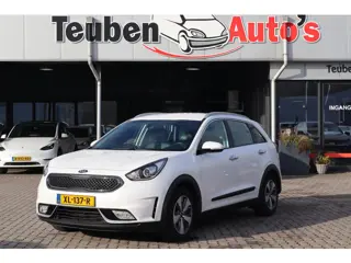 Kia Niro 1.6 GDi Hybrid DynamicLine Navigatie, Cruise control, Camera, Trekhaak, Lichtmetalen wielen