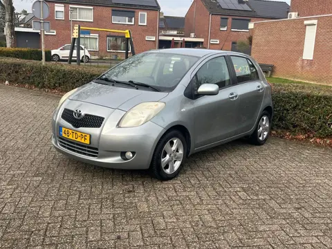 Toyota Yaris 1.3 VVTi Luna MMT (Automaat )