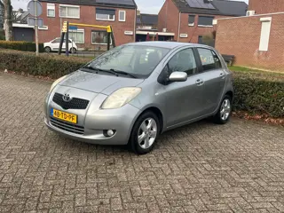 Toyota Yaris 1.3 VVTi Luna MMT (Automaat )
