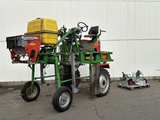 SMA tractor Werktuigdrager