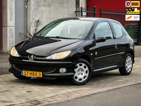 Peugeot 206 1.4 | APK 12-2026 | Airco | Cruise Control | Trekhaak | Elek. Pakket |