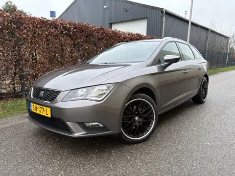 SEAT Leon ST 1.4 TSI Style / NAVI / AIRCO ECC / CRUISE / 146dkm!