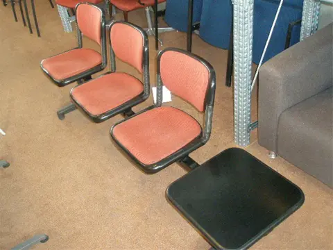 1x Zitelement Castelli B225cm.