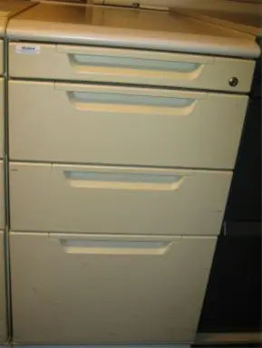 1x Standcontainer 72x44x80cm.