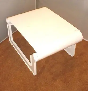 1xbijzettafel Artifort
