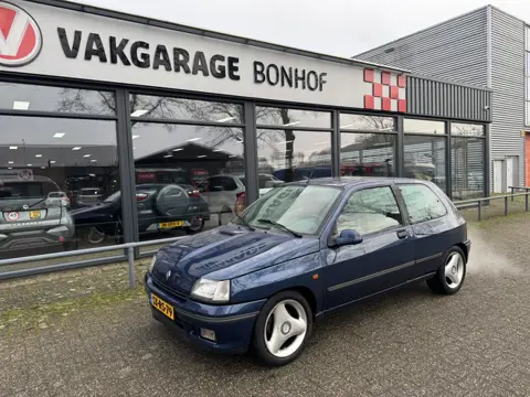 Renault Clio 1.8-16V (bj 1991)