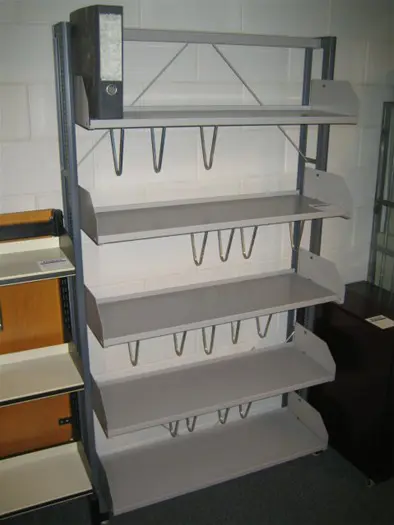 1x Boekenstelling B500cm.