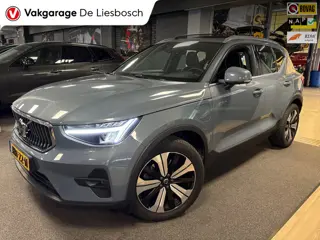 Volvo XC40 1.5 T5 Plug-in hybrid Core Bright / panorama-dak / Harman Kardon / camera / dode hoek