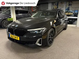 BMW 5-serie Touring 530e xDrive High Executive / leer / pano / navi / trekhaak / Apple carplay