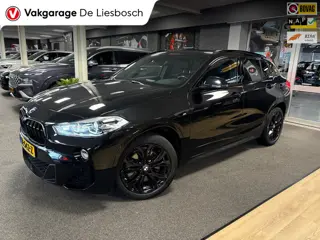 BMW X2 SDrive20i High Executive/M-pakket/leer/navi/camera/head up/stoelverw