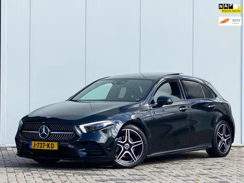 Mercedes-Benz A-klasse 180 Business Solution AMG AMG SFEERVERLICHTING PANORAMA
