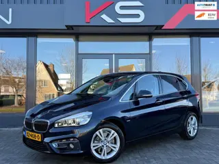 BMW 2-serie Active Tourer 220i High Executive HUD Leder Camera
