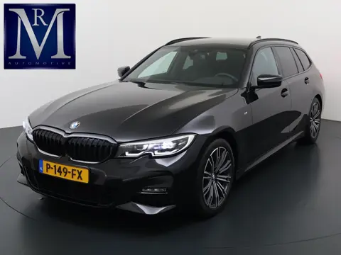 BMW 3-serie Touring 318i High Executive Edition VAN € 34.900,- VOOR € 32.877,- UW LENTEVOORDEEL: maa