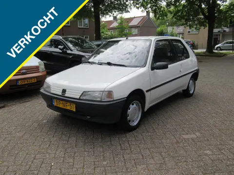 Peugeot 106 1.1 XN Trophy NW Distributieset+Gr. Beurt+APK UNIEK OLDTIMER!