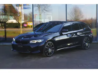 BMW 3 Serie Touring 330e 293 PK xDrive High Executive M-Sport Pro, M-Technic Stoelen, Panoramadak, A