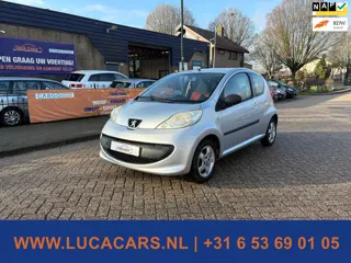 Peugeot 107 1.0-12V XS Urban Move NIEUWE APK!