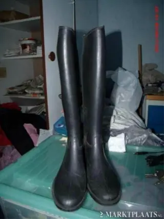 Te koop splinter nieuw paardrijlaars