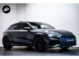 Audi A3 Sportback 45 TFSI e S-Line Black ed|Pano|19 inch zwart|Camera