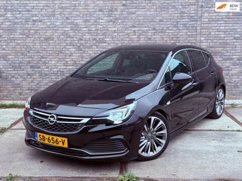 Opel Astra 1.6 Innovation Automaat 200PK Carplay Navi lane assist