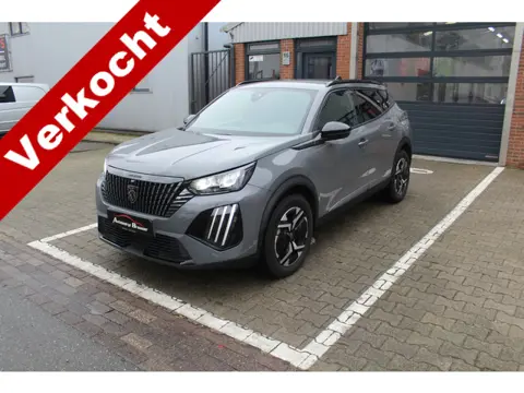 Peugeot 2008 1.2 PureTech 130 Allure Automaat 1 JAAR GARANTIE / GEEN AFLEVERINGS KOSTEN Rij klaar op