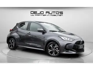 Toyota Yaris 1.5 HYBRID TEAM DYNAMIC NAVI-CARPLAY LED CAMERA WINTER PACK