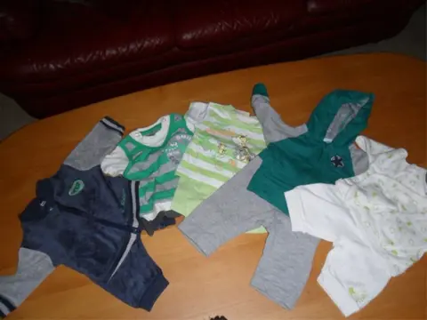 Pakket jongenskleding maat 50/56