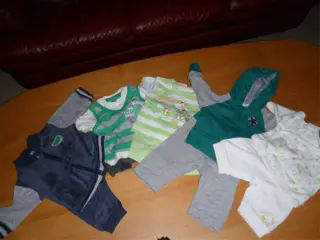 Pakket jongenskleding maat 50/56