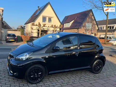 Toyota Aygo 1.0 VVT-i Aspiration 102.000 km NL-AUTO-NAP