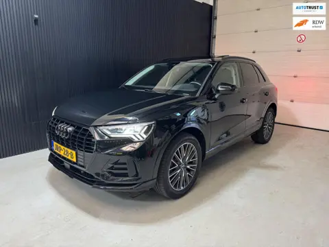 Audi Q3 45 TFSI e edition 245pk pano voll