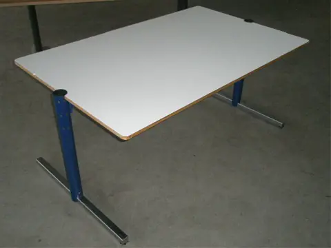 Tafel Gispen 160x100. 3x vr