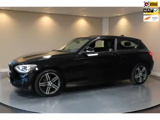 BMW 1-serie 114i EDE Upgrade Edition *Carplay* All-seasons|Leer|Cruise