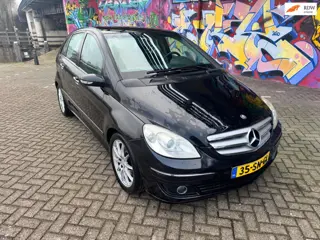 Mercedes-Benz B-klasse 200 sport velgen airco half leer apk Jan 2027 rijd heerlijk fijne hogere inst