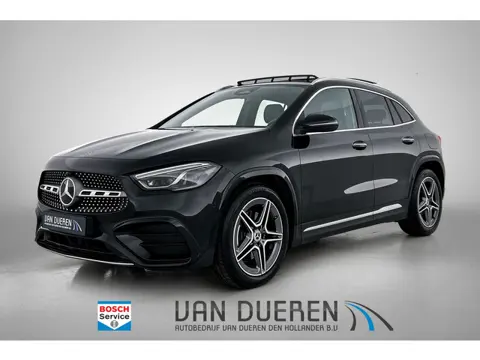 Mercedes-Benz GLA 180 AMG Line Pano, Trekhaak, Sfeerverlichting