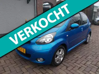 Toyota Aygo 1.0-12V Dynamic Blue airco 5drs apk 4-3-2027