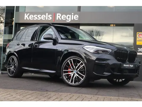 BMW X5 xDrive45e M-sport Pano Memory 22” Ambient HiFi Camera Comfortstoel