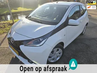 Toyota Aygo 1.0 VVT-i x-play/Airco/Navi/5drs